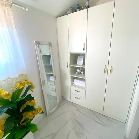Apartments And Rooms Katarina Zivogosce Exterior photo