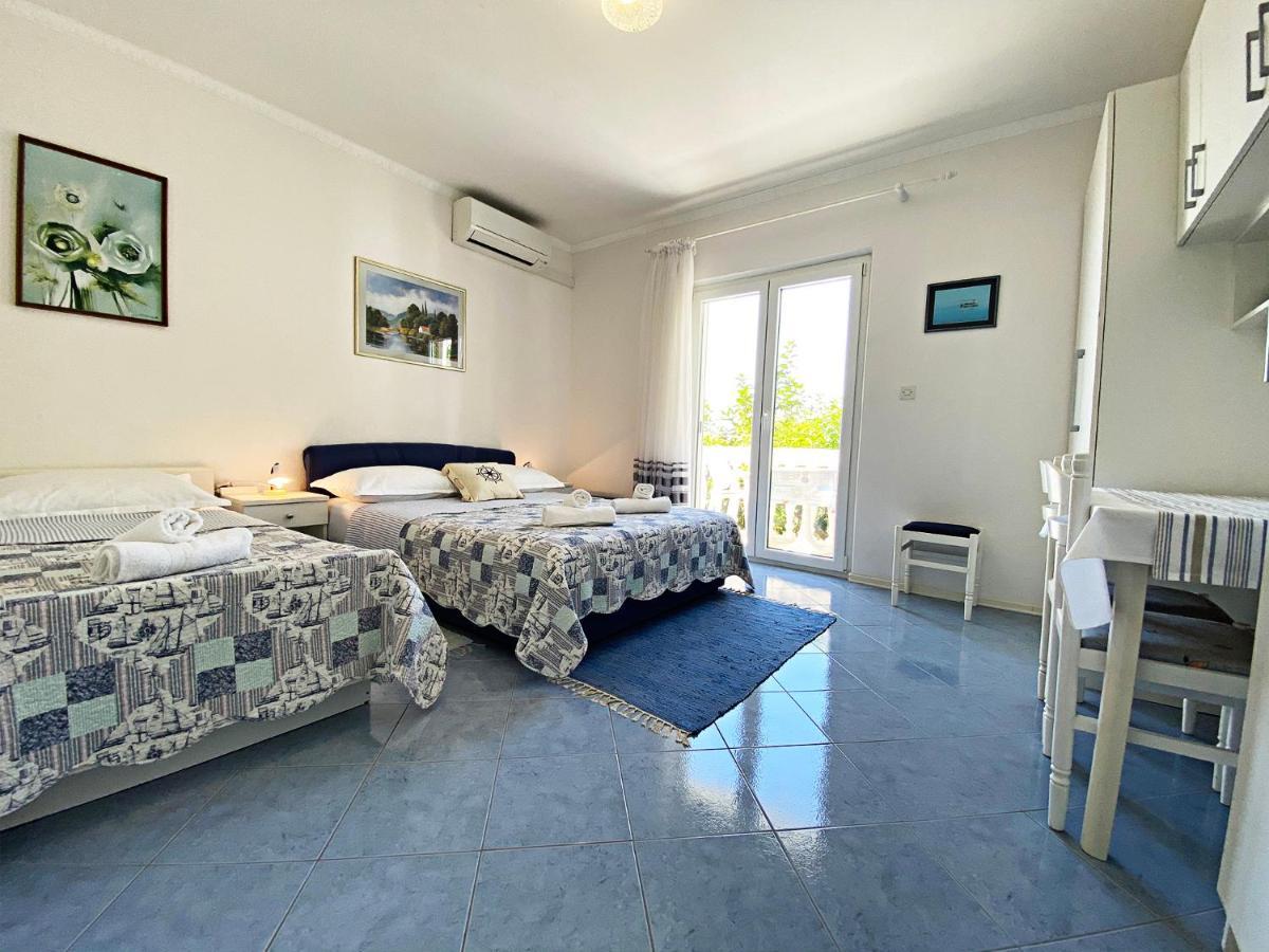 Apartment Apartments&rooms Katarina
